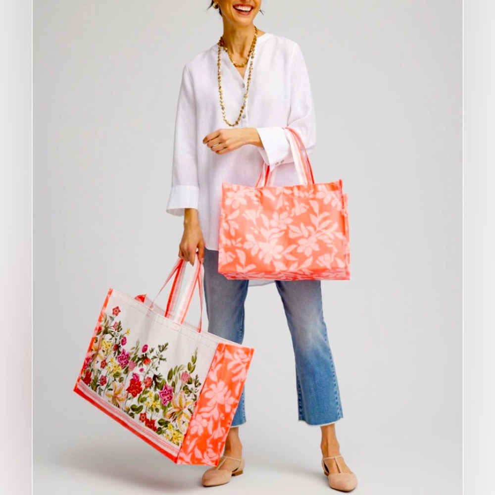 NWT Chico's Reusable Tote Set (TWO Bags) Floral‎